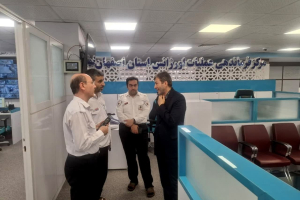  بازدید سرزده استاندار اصفهان از اتاق فرمان اورژانس