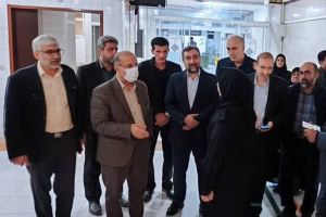 بازدید دکتر میر محمدی عضو هیات رئیسه مجلس شورای اسلامی از بیمارستان بهنیاء شهرستان تیران و کرون