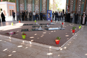 مراسم غبار روبی و عطر افشانی مزار مطهر شهدای گمنام دانشگاه
