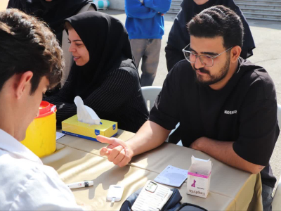 برنامه غربالگری و آموزش به مناسبت روز جهانی دیابت در دانشکده پرستاری و مامایی