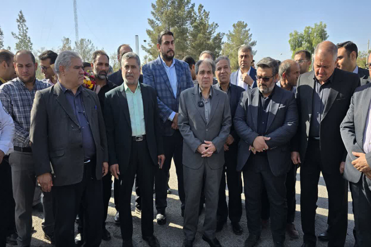 در سفر معاون وزیر بهداشت به استان اصفهان از پروژه‌های درمانی اردستان بازدید شد