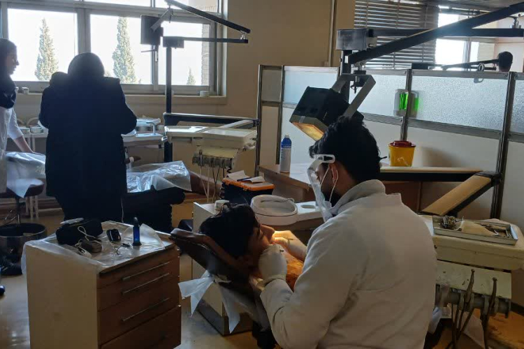 اجرای طرح کرامت حسینی۲ برای مددجویان تحت پوشش کمیته امداد وسازمان بهزیستی دردانشکده دندانپزشکی 