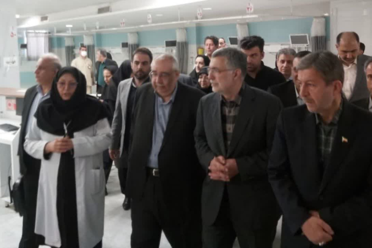 سفر یک روزه وزیر بهداشت، درمان و آموزش پزشکی به اصفهان