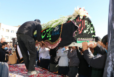 مراسم وداع کادر درمان با پیکر مطهر حضرت آیت الله محمد علی ناصری