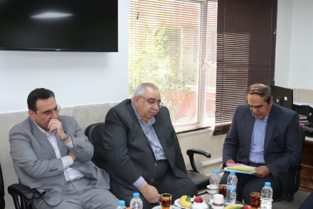 بازدید رییس دانشگاه از بیمارستان شهرستان فریدونشهر
