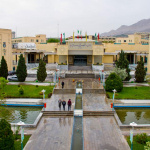 دانشگاه