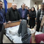 عیادت رئیس دانشگاه از مجروحان حملات و جنایات رژیم صهیونیستی و آمریکایی