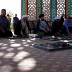 غبارروبی مزار شهدای گمنام دانشگاه